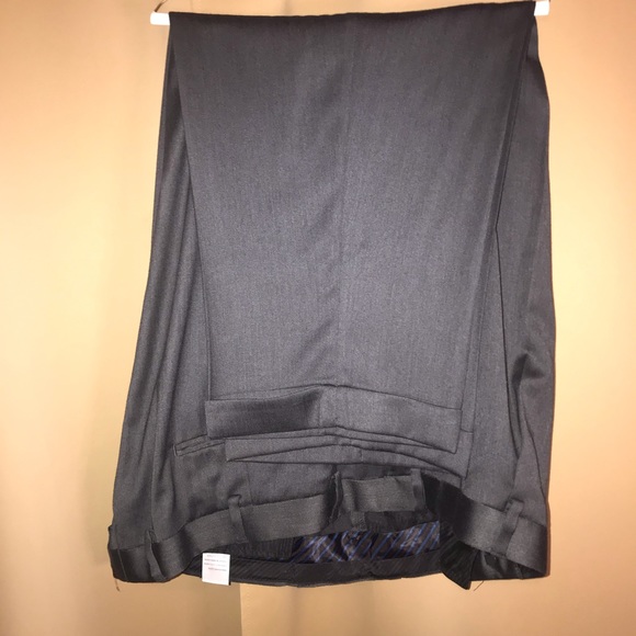 Clothes - Picture 6 of 8